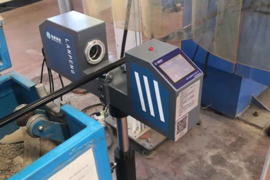 高精度在线测径仪精准测径，少废品、省人工、提产能