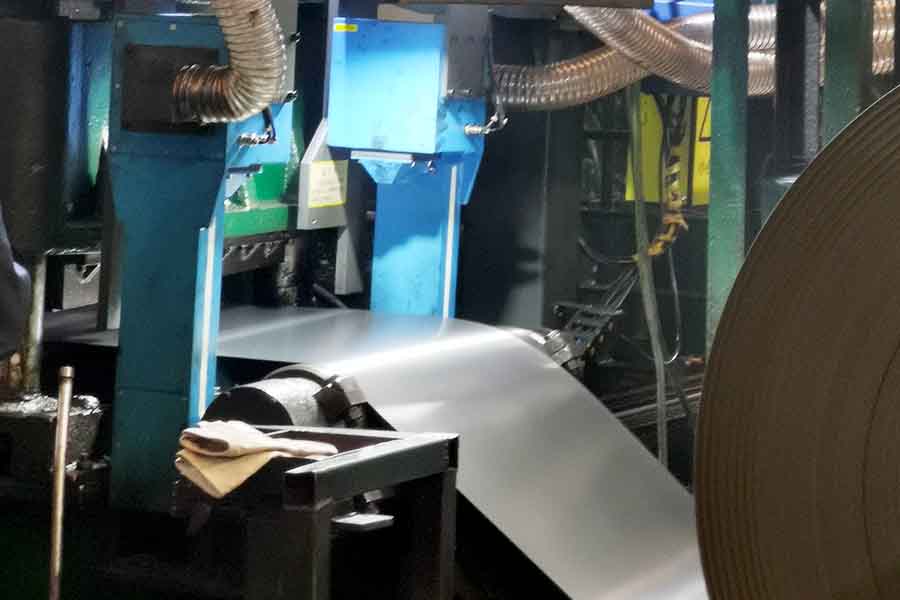 告别卡尺，拒绝废品！在线测宽仪让你的生产线“耳聪目明”