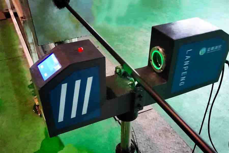 在线测径仪 跨越头发丝的精度 数据见证品质