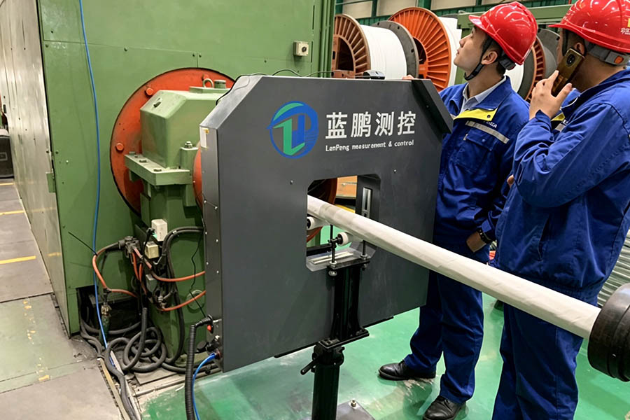 2双轴测径仪.jpg